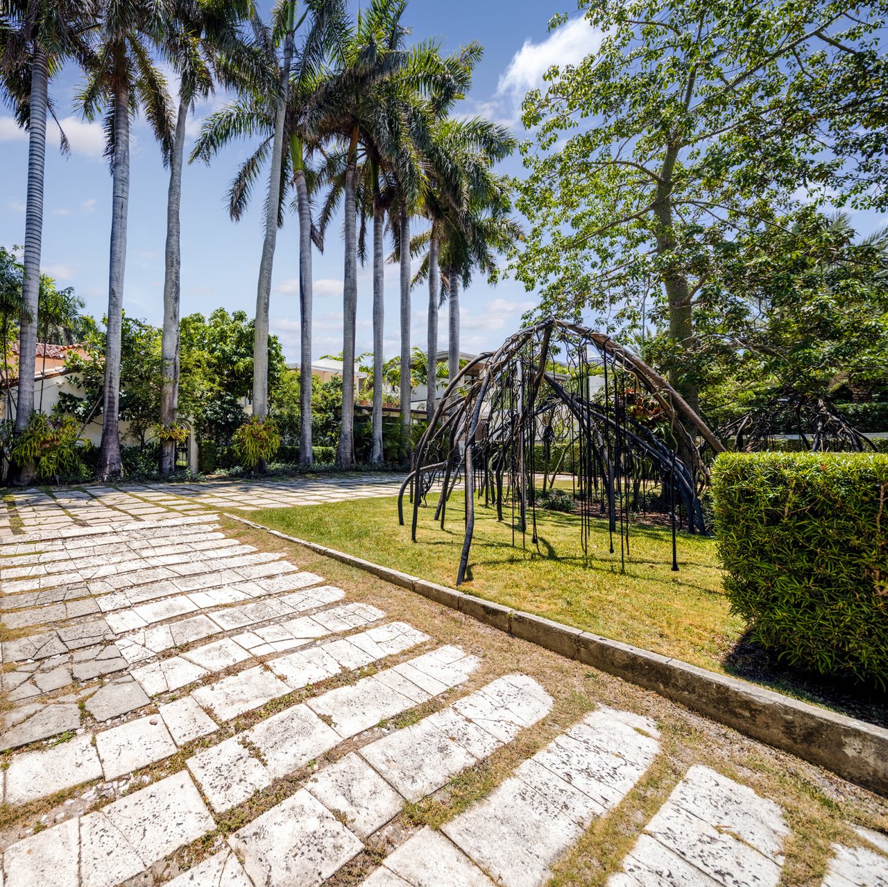 5215 Pine Tree Miami Beach
