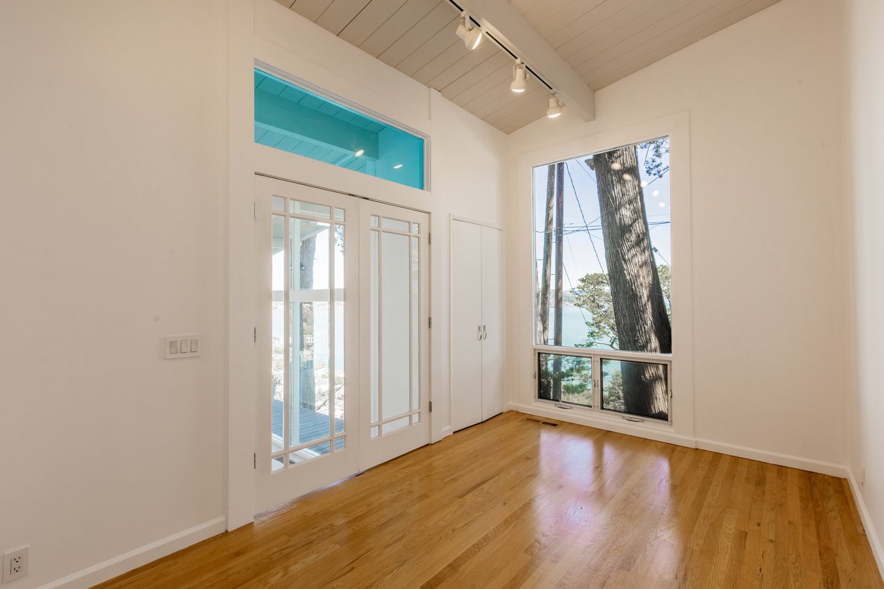 109 Marion Ave