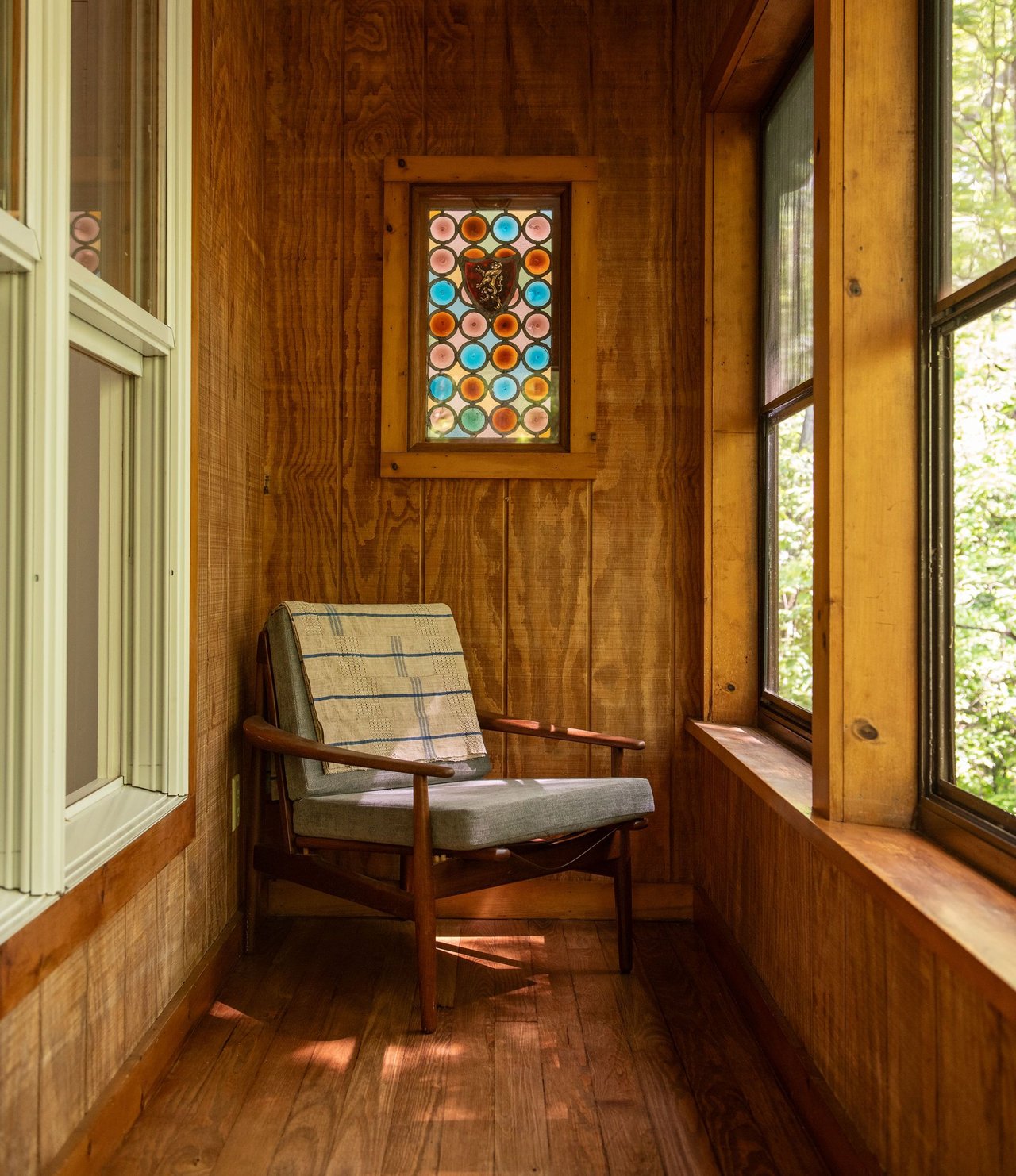 276 Chestnut Hill Road, Woodstock