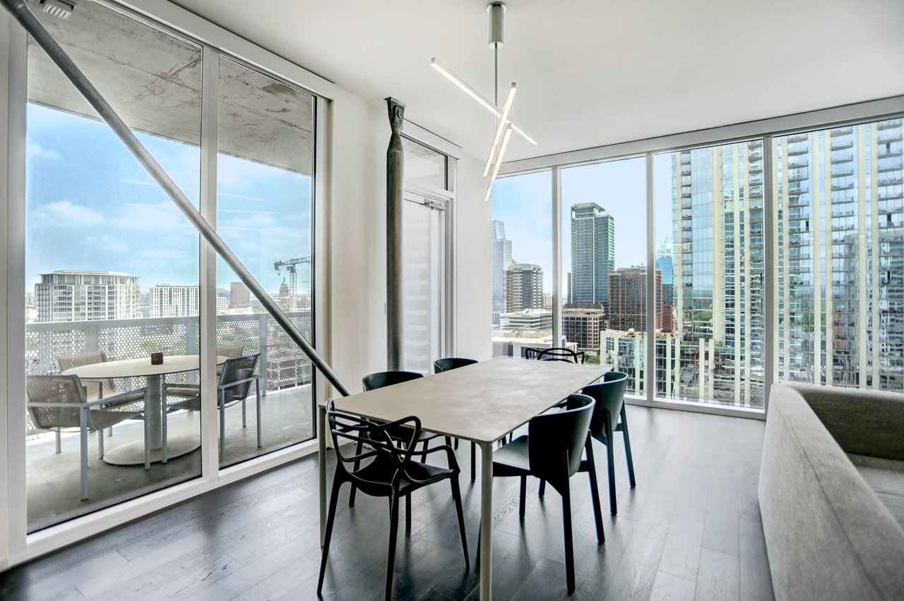 301 West Ave #2104