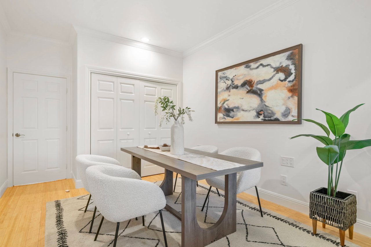 32 Seville St