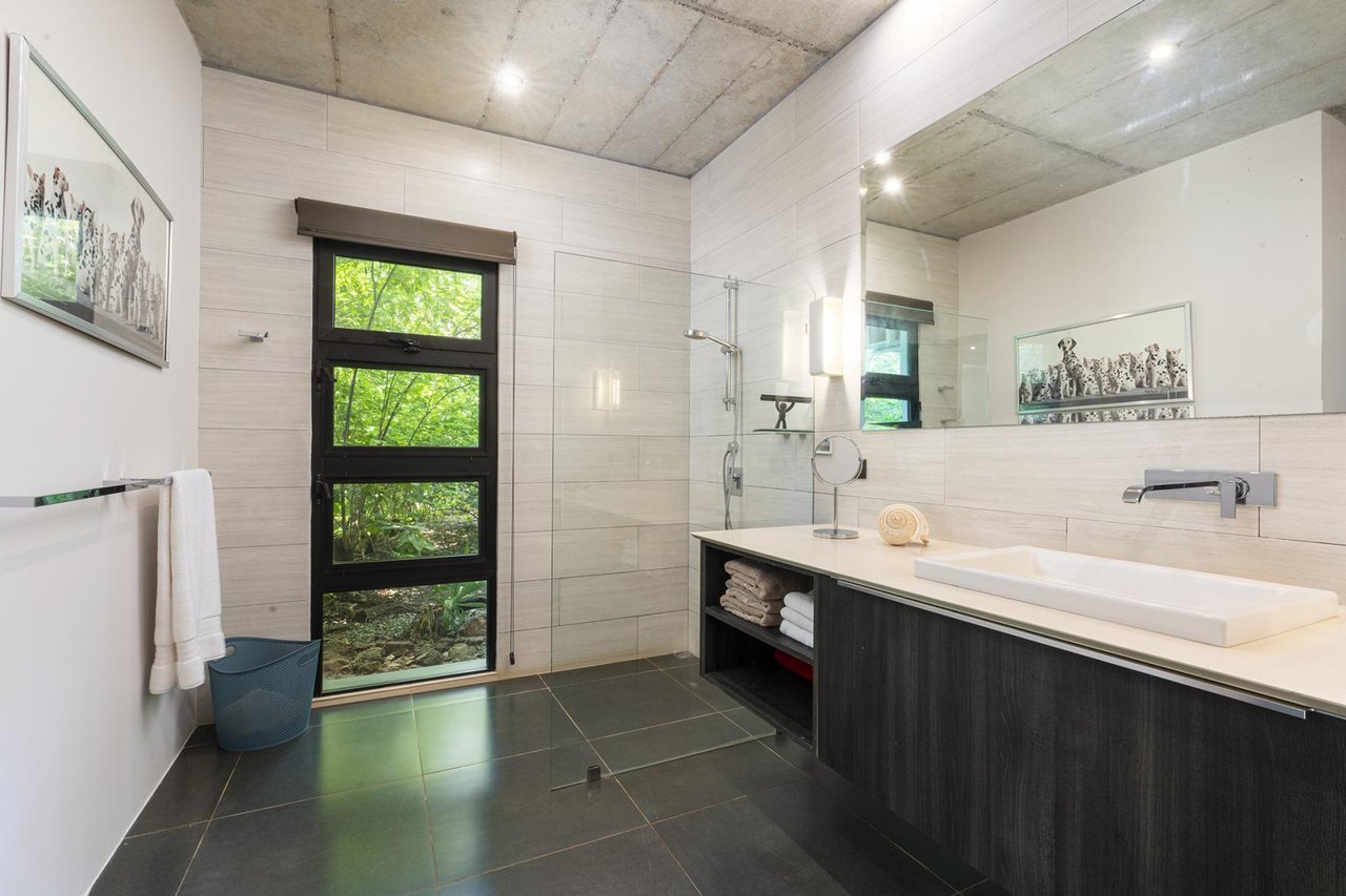 Sustainable Solar Powered Home, Tamarindo, Guanacaste