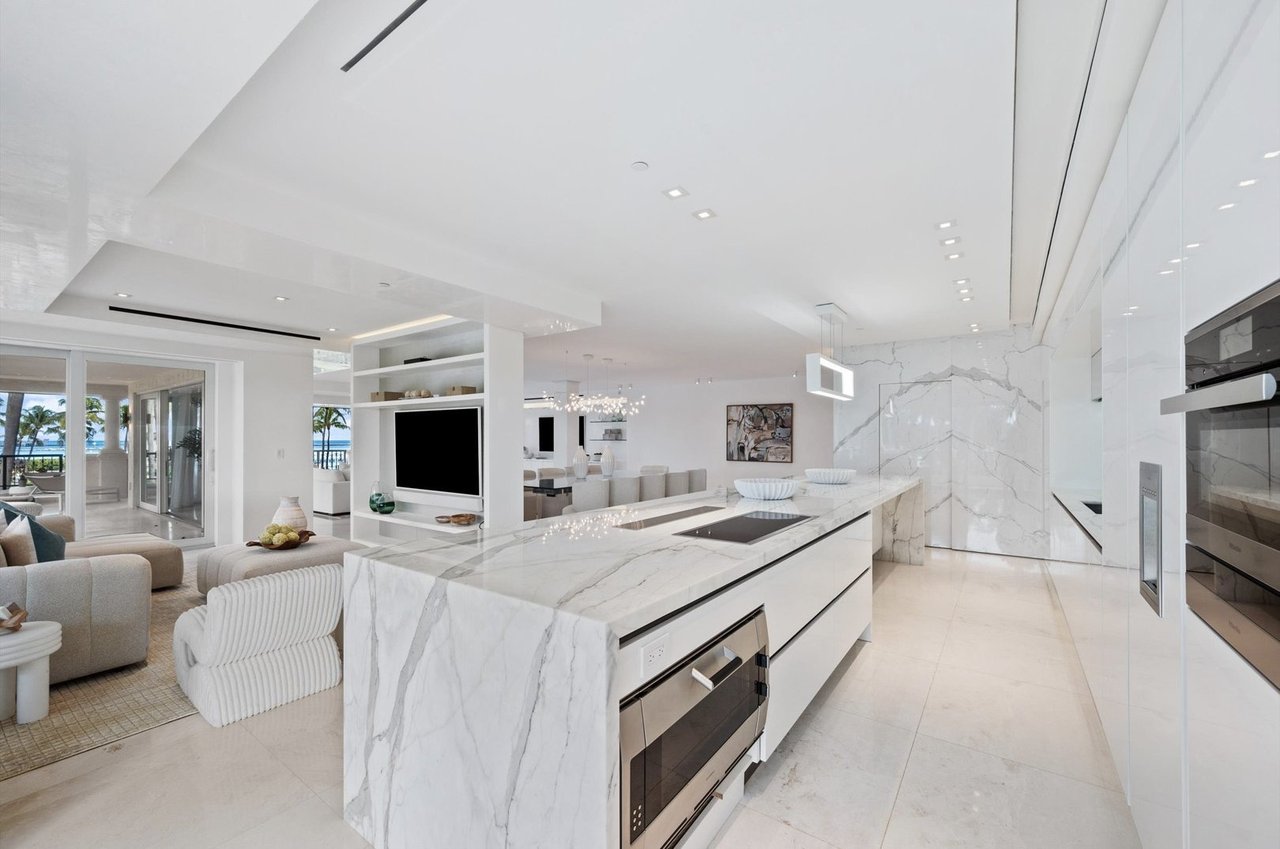 7921 Fisher Island