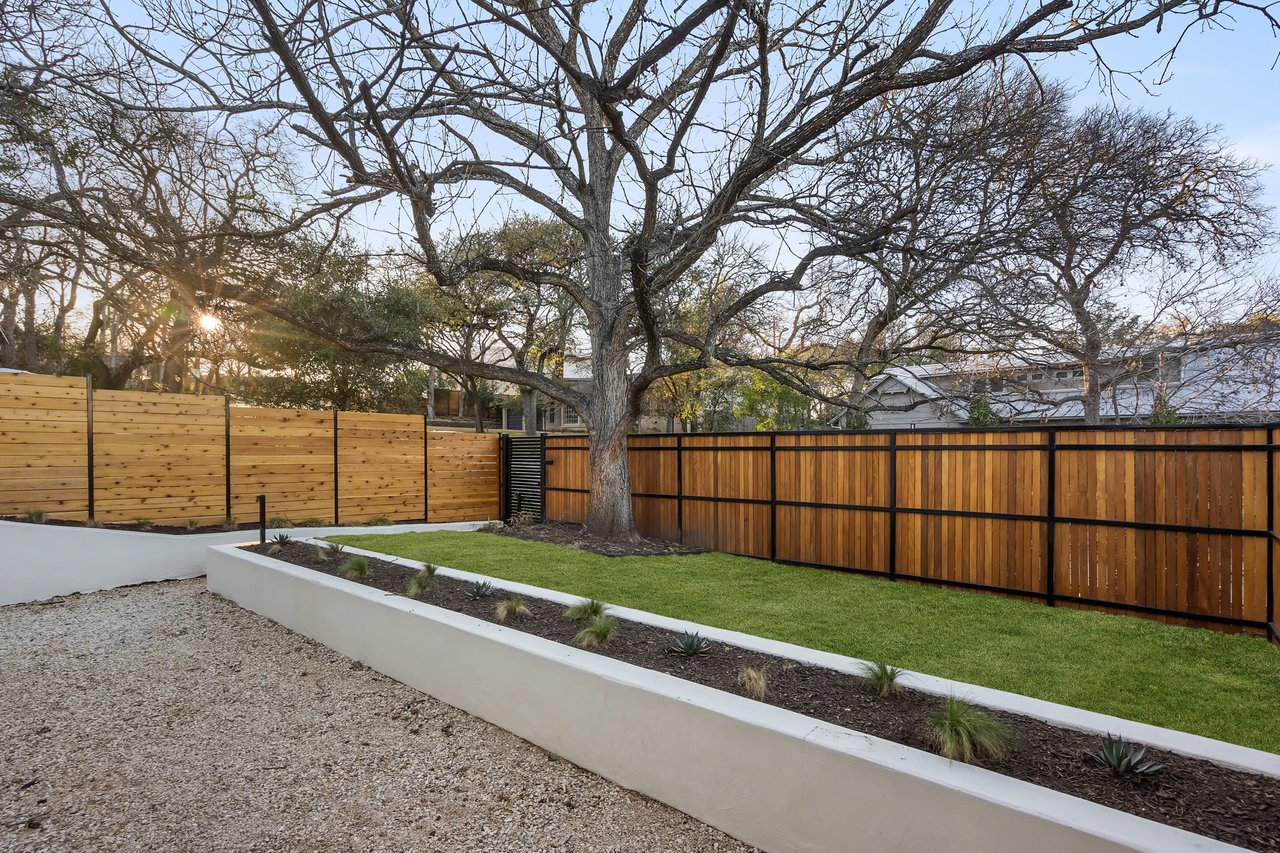  Contemporary Masterpiece in Barton Hills