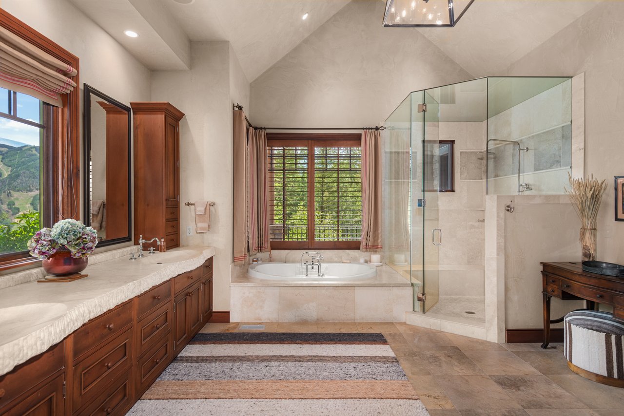 863 Hunter Creek
