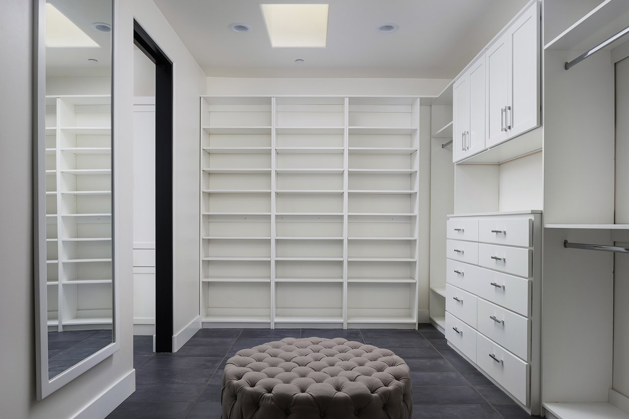 6718 E SAN JUAN Avenue