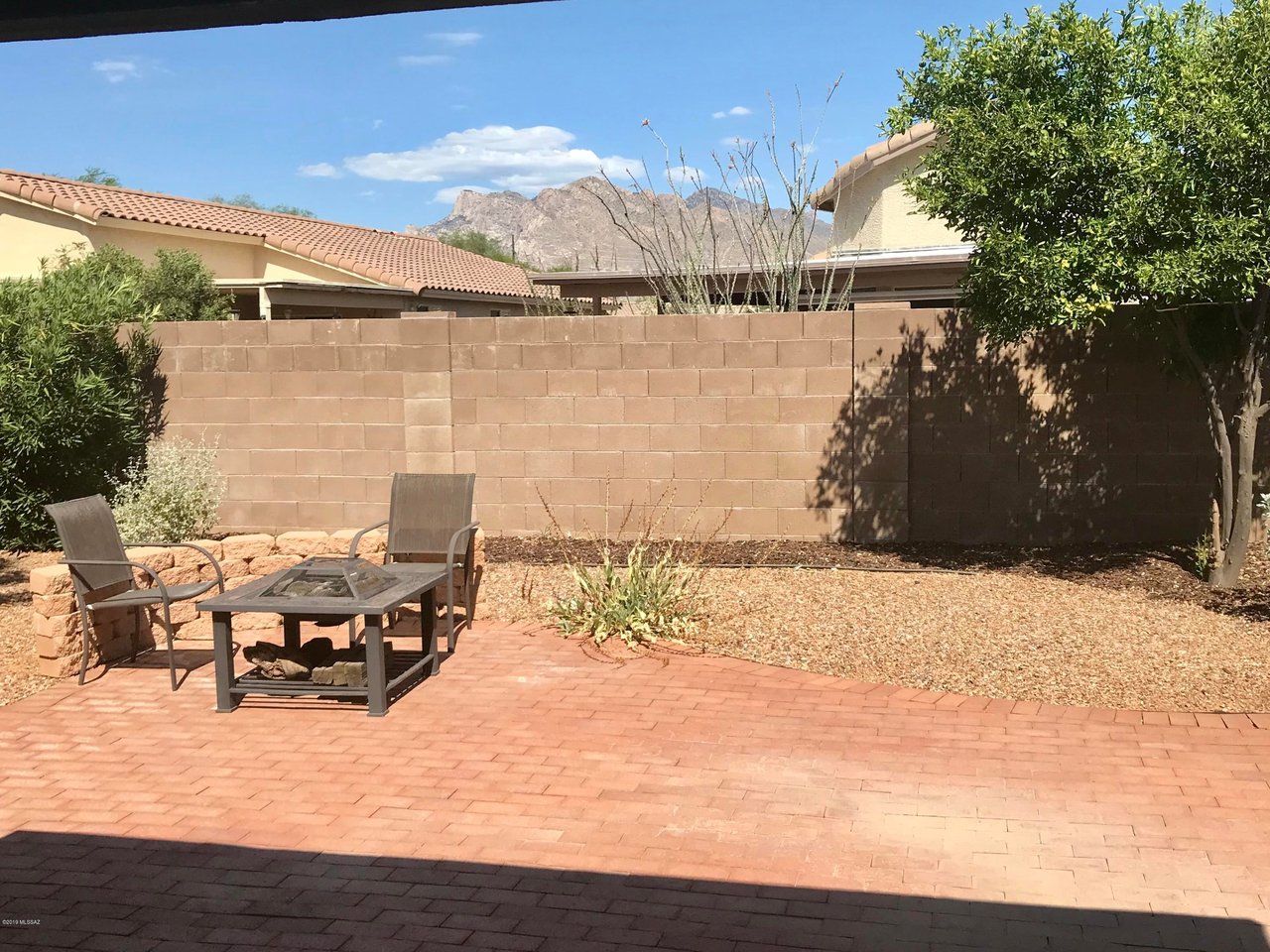8878 N Majestic Mountain Dr