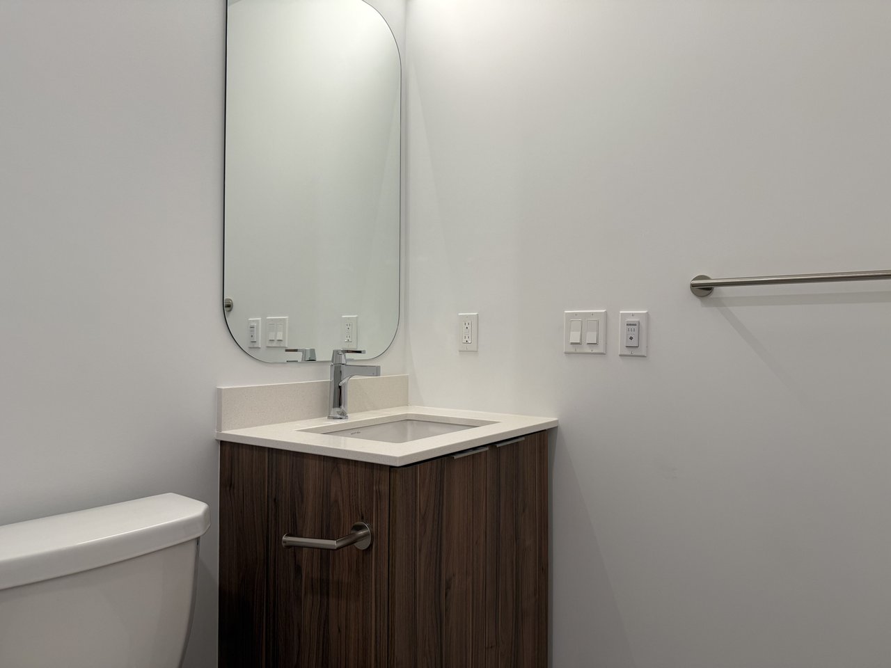 15 Richardson Street Unit: 919