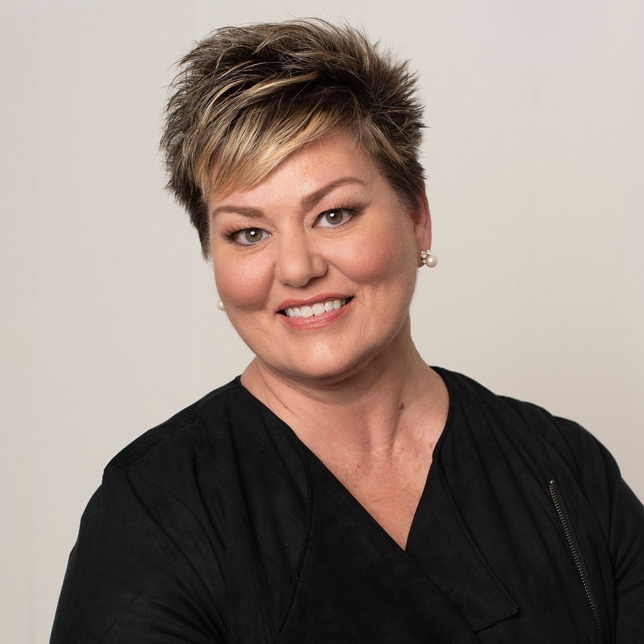 Ellen Stover Hummelstown, PA Real Estate Agent Headshot