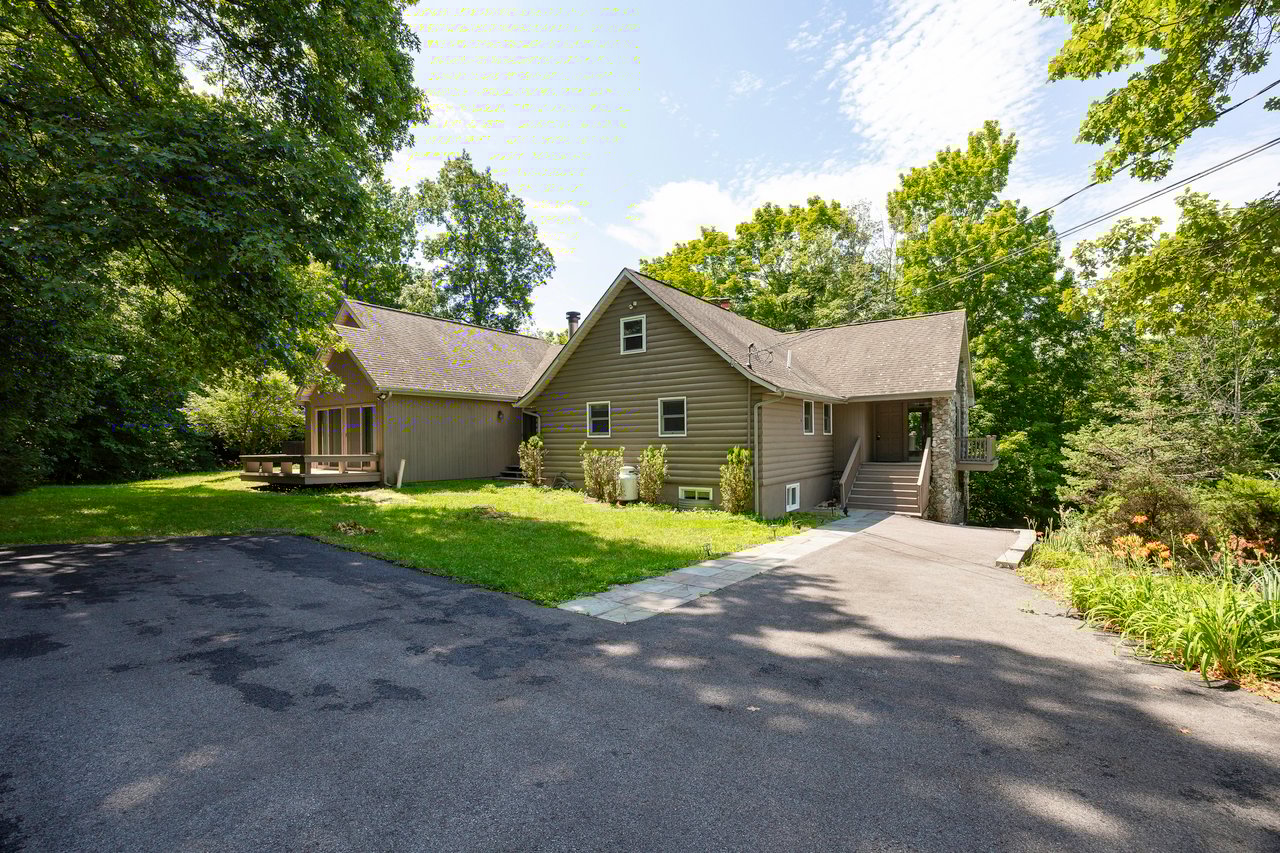 12 Wolf Lane
