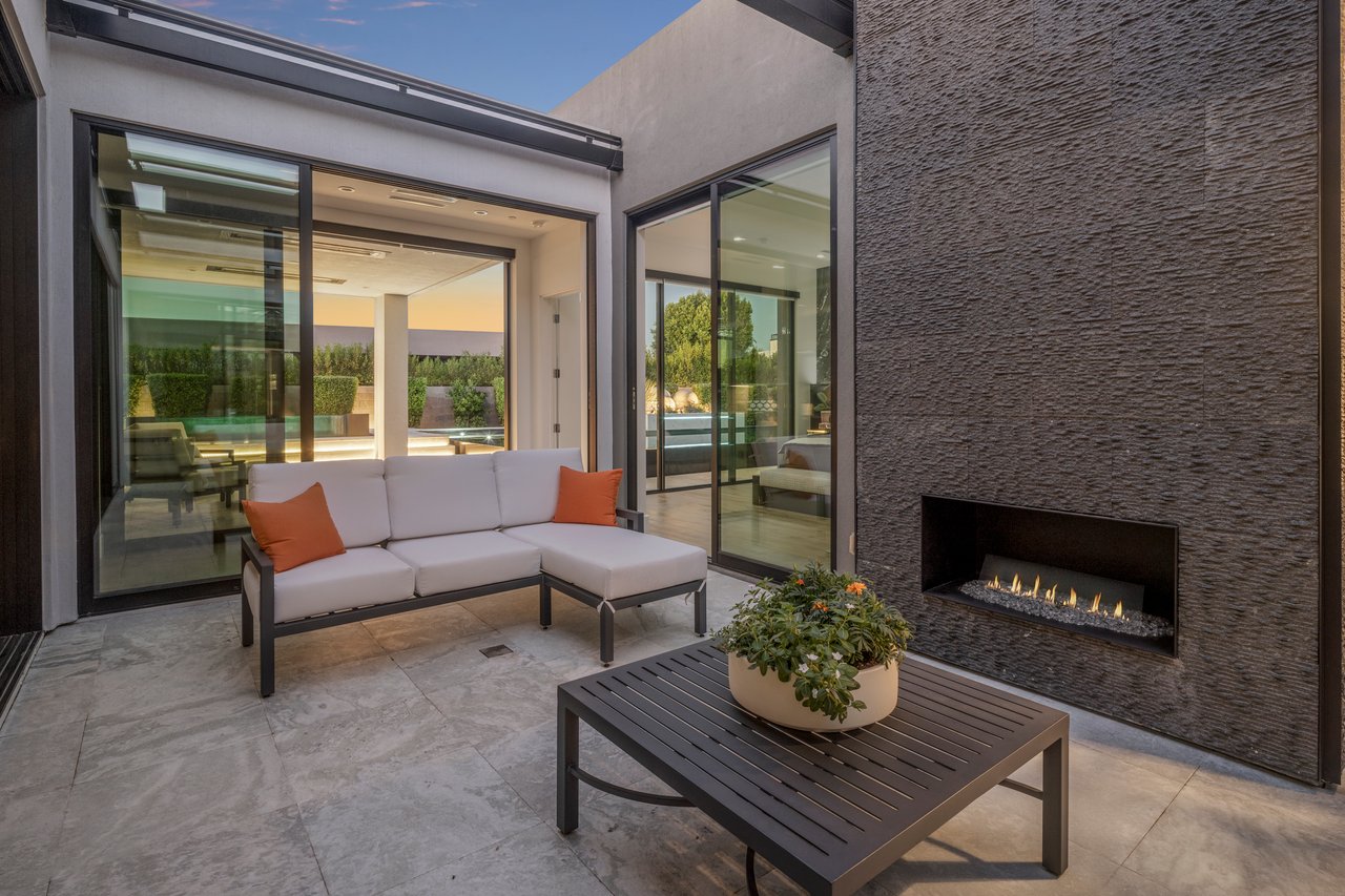 6914 E Cactus Wren Road