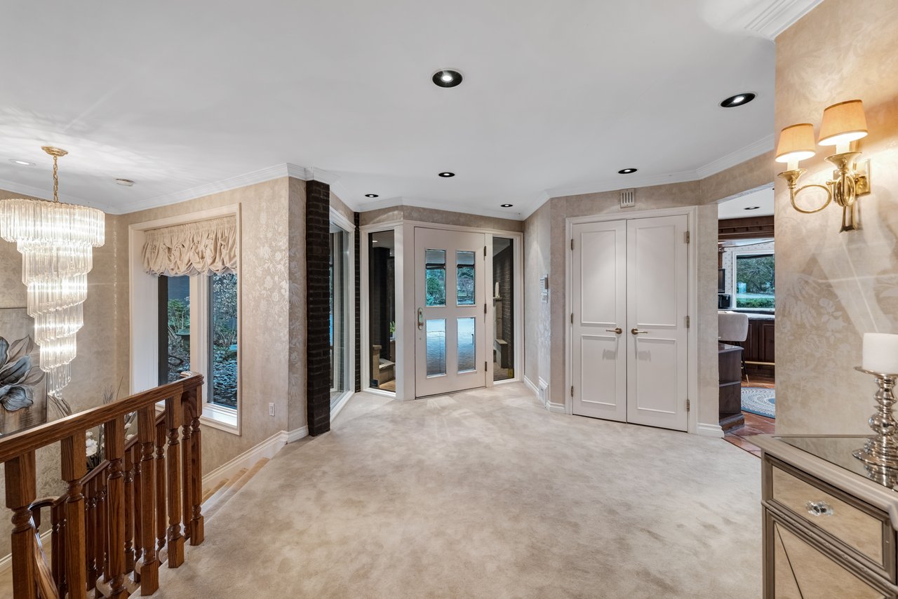 1000 Mississauga Heights Dr