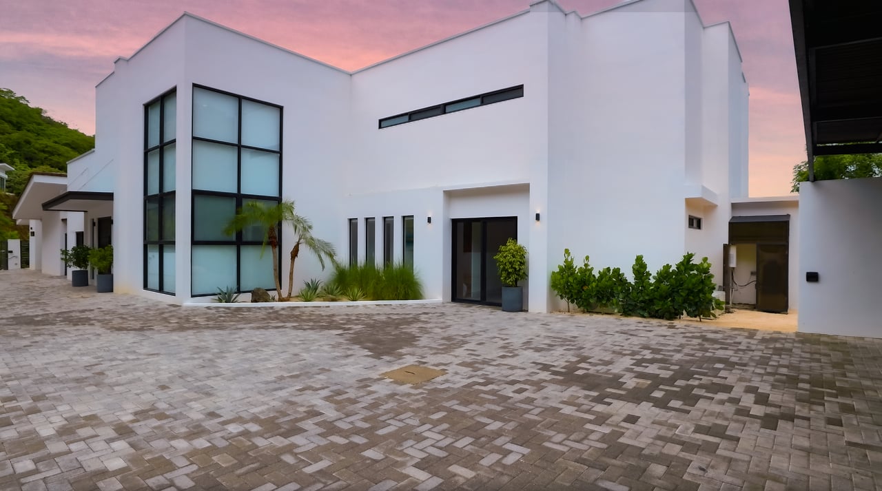 Villa Cielo | Luxury Ocean-View Estate with Smart Tech & Guest Casita in Mar Vista, Flamingo