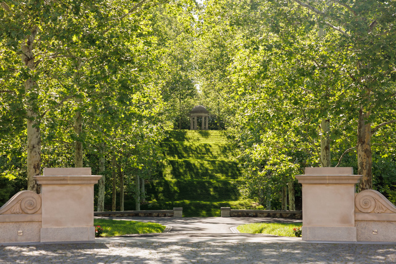 Wayside Manor