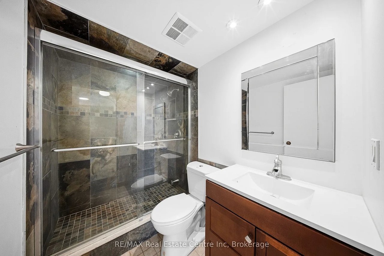 20 Mississauga Valley Blvd 1204