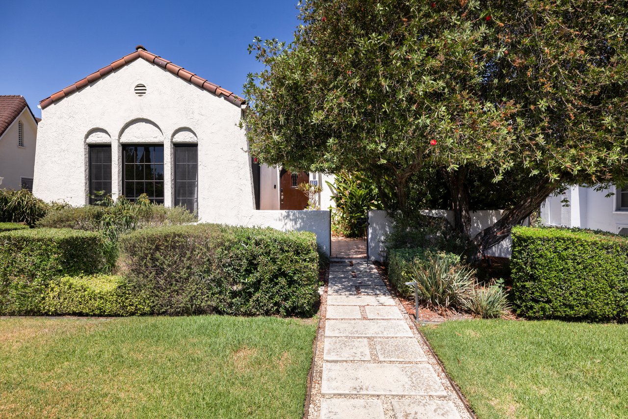 851 Masselin Ave, Miracle Mile