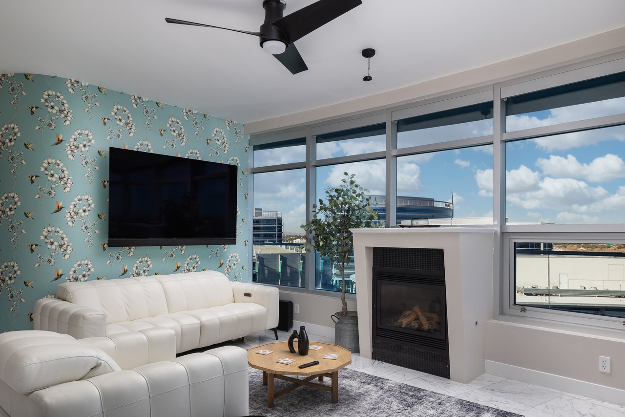 140 E RIO SALADO Parkway 1103