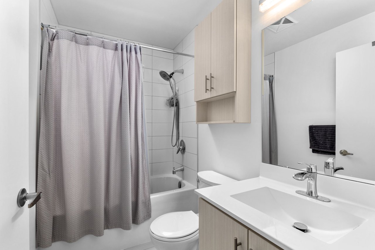 #503-111 Worsley Street, Barrie