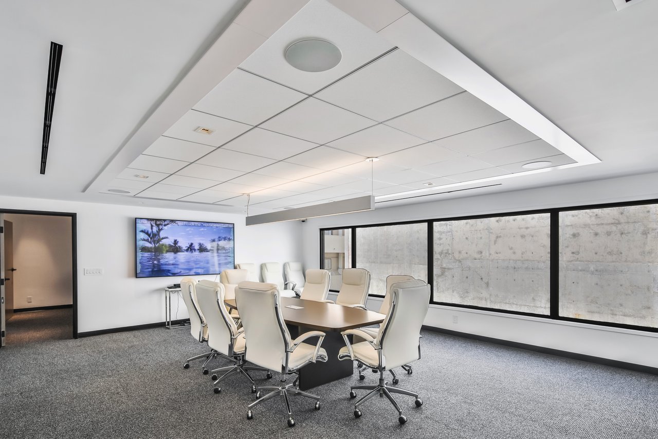 141-147 S Robertson Blvd, Beverly Hills