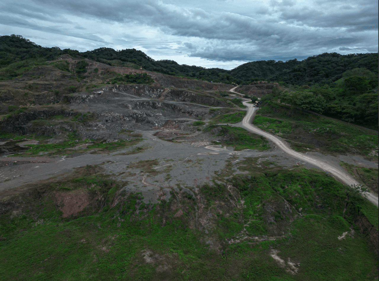 Palo De Arco Tajo - Land Fro Material Extraction - Income Opportunity