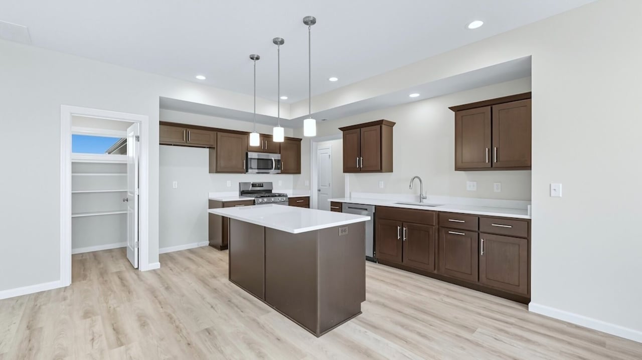 1333 Zenos Blvd