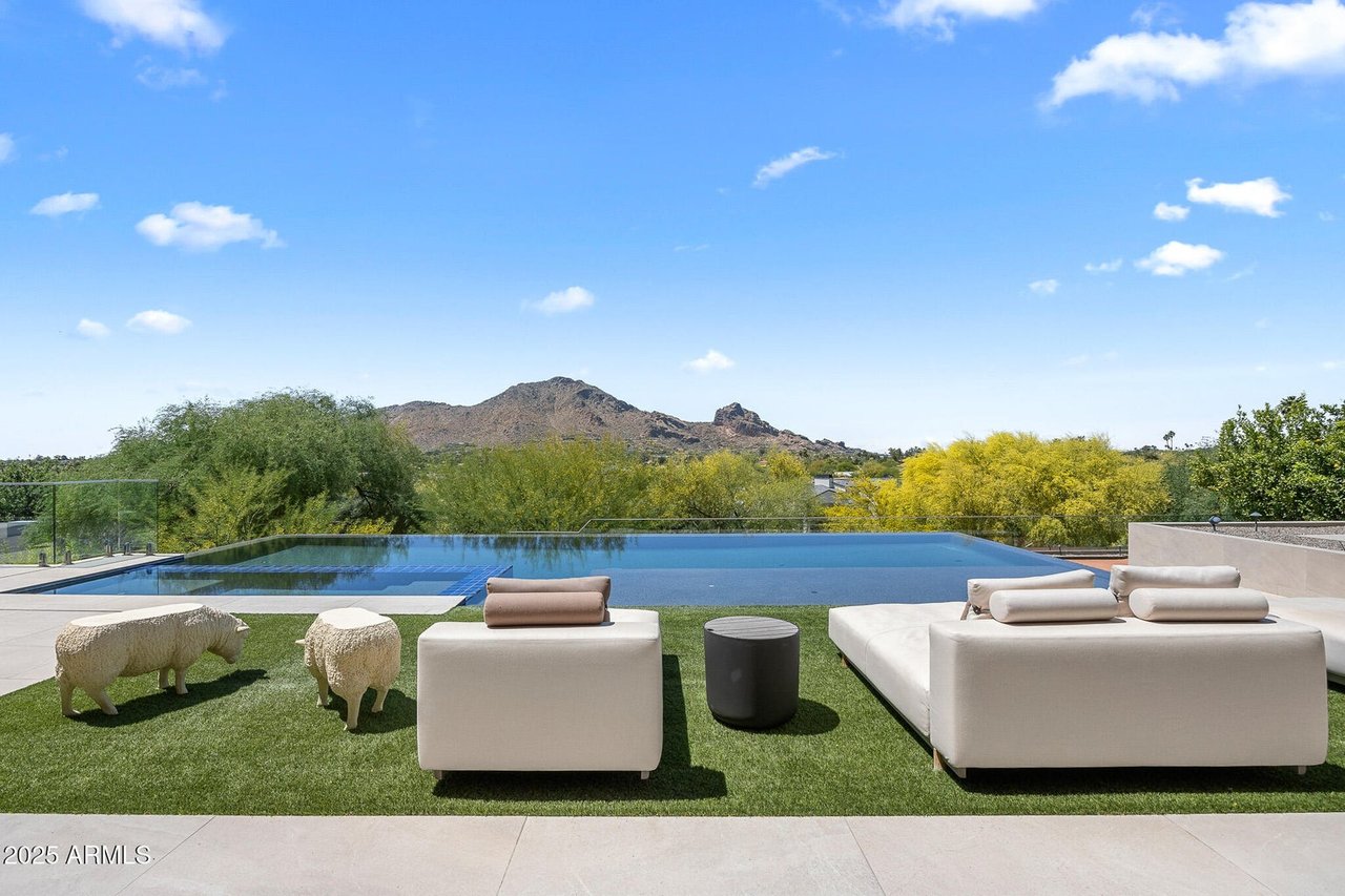 6149 E INDIAN BEND Road