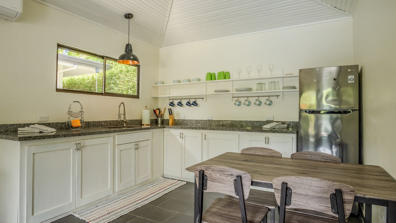 Tropical 3-Cabin Home with Pool and Gardens in the Heart of Uvita