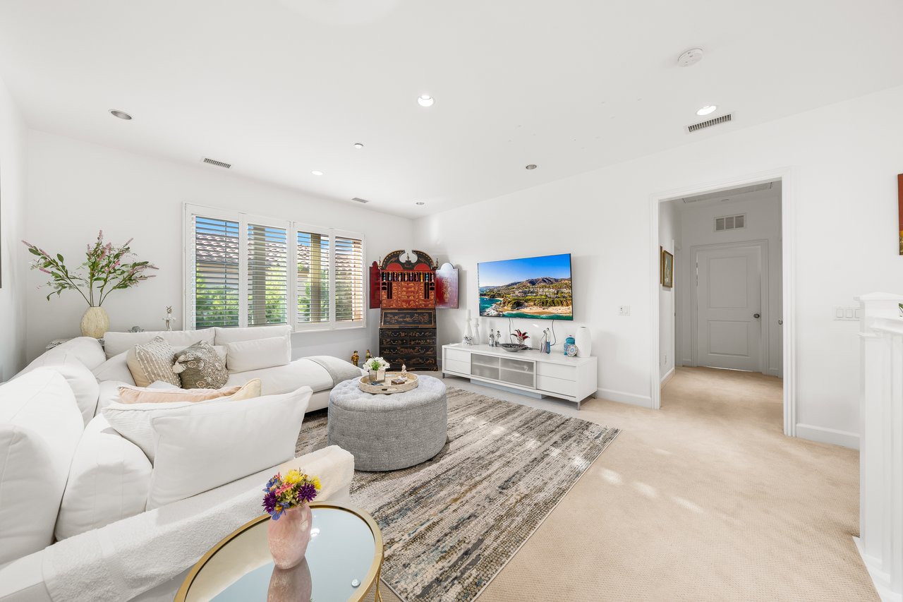 63 Acorn Gln, Irvine, CA 92620