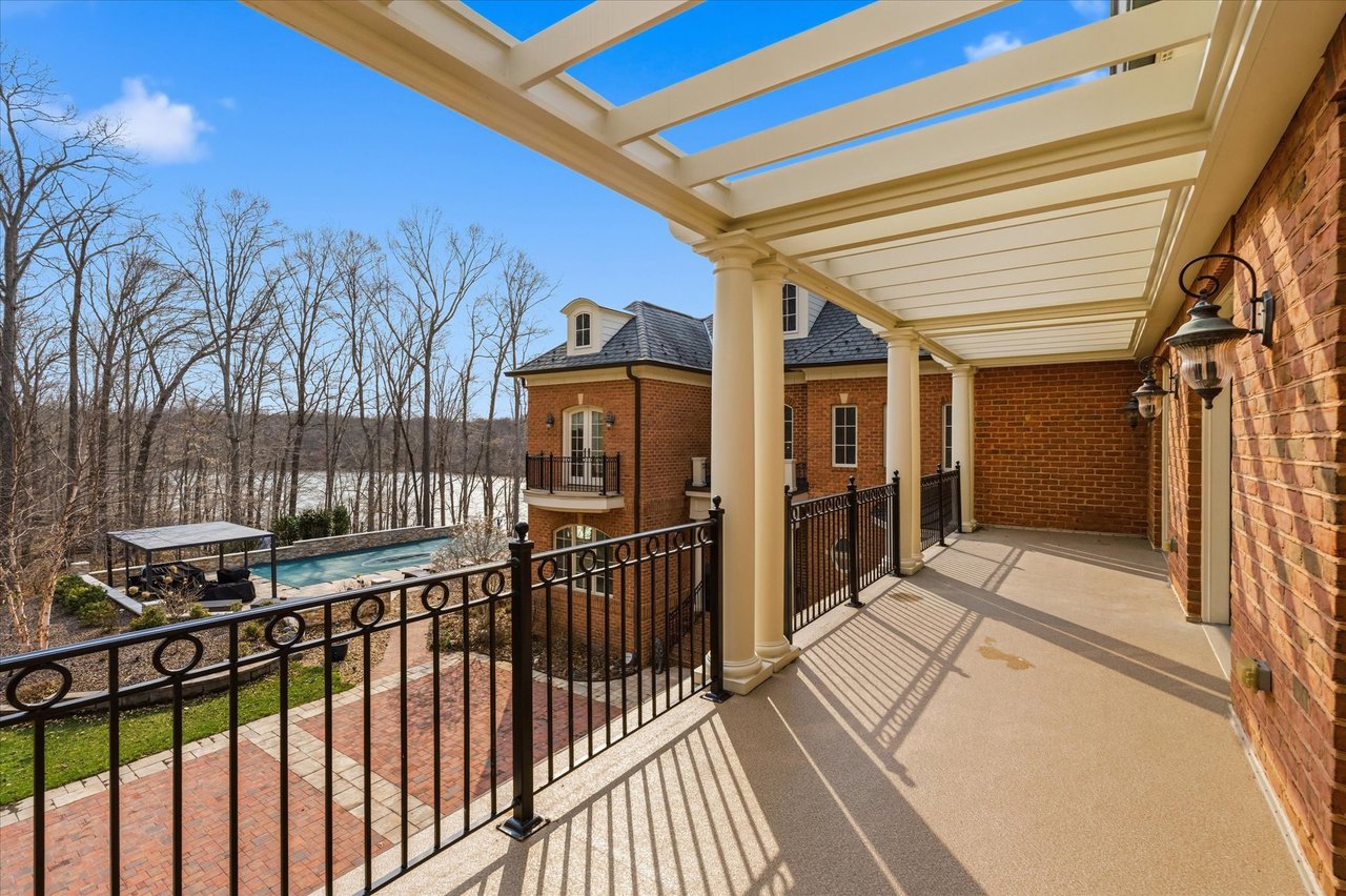 10036 Lake Occoquan Dr