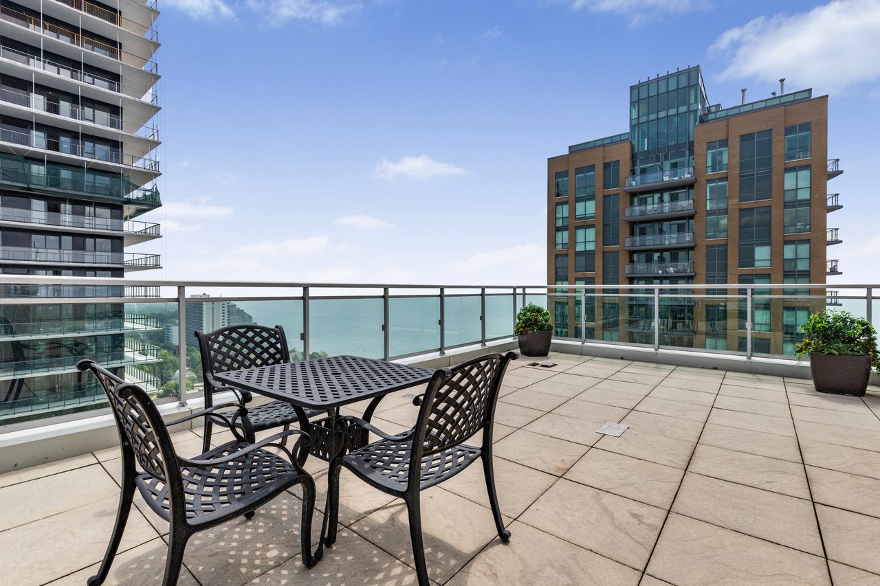 360 Pearl Street #201