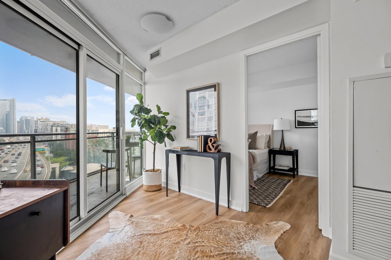 38 Dan Leckie Way 1208