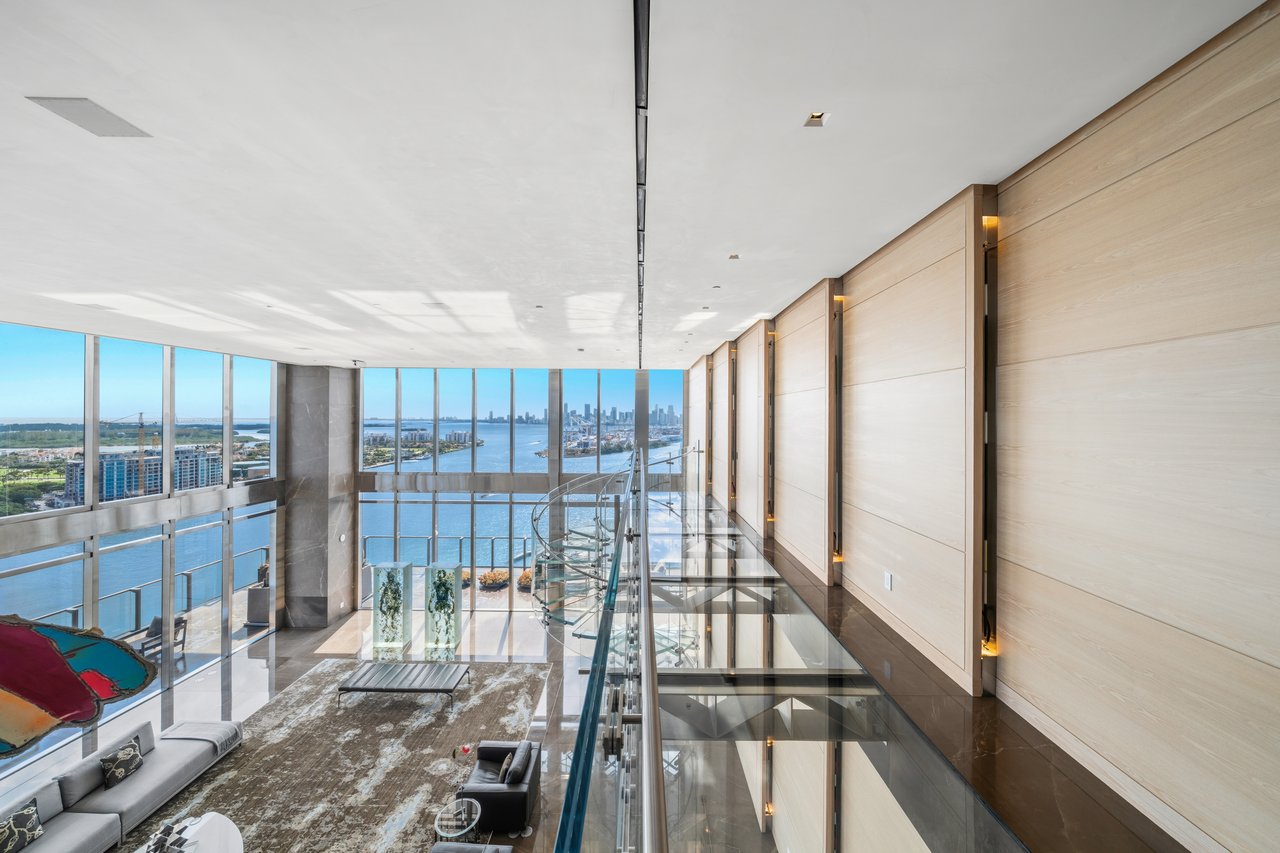 Apogee Penthouse