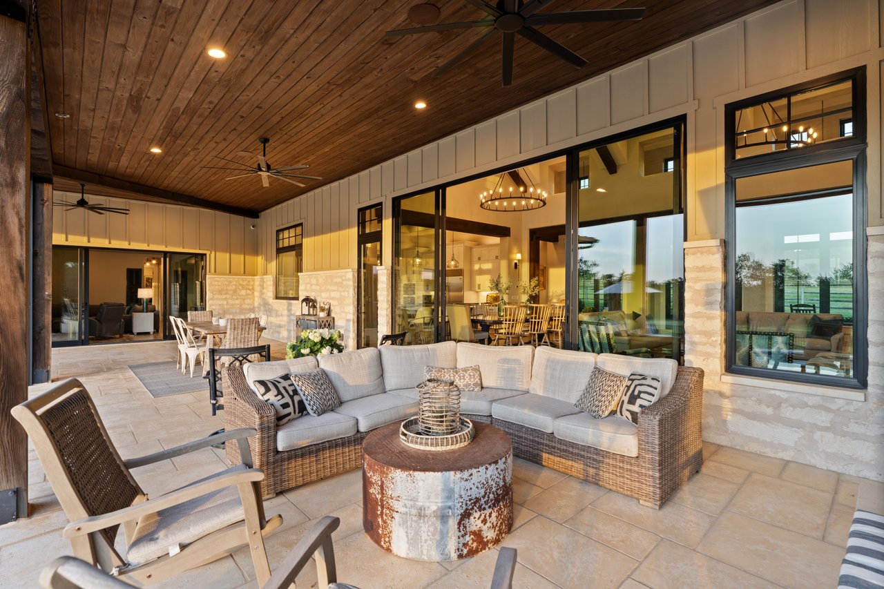 1457 Avenida High View