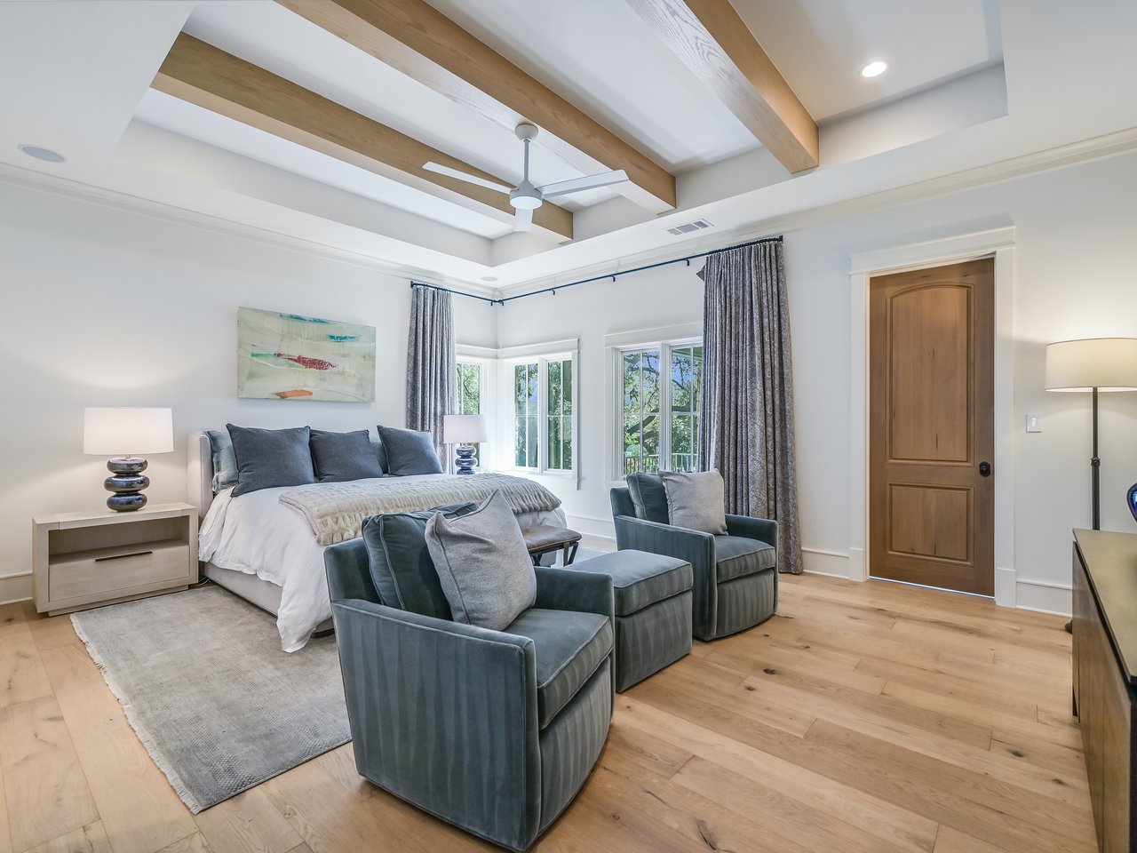 4907 Rollingwood Drive