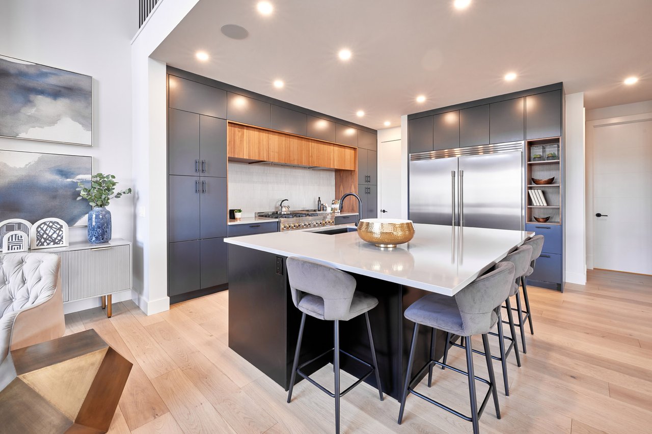 218 Aspen Summit Place SW