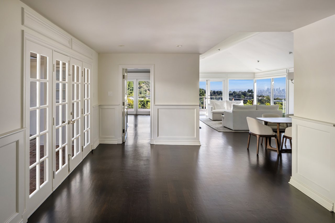 1612 Gilcrest Dr, Beverly Hills