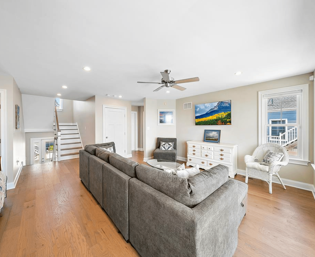 24 W Winifred Avenue, Beach Haven Crest