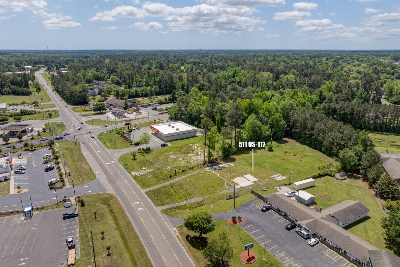 For Lease: High-Visibility 1.6+/- Acre Commercial Lot in Burgaw
