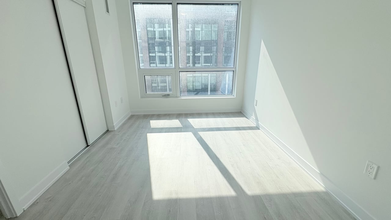 15 Richardson Street Unit: 1027