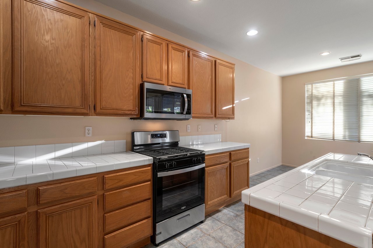 23861 Scarlet Oak Drive