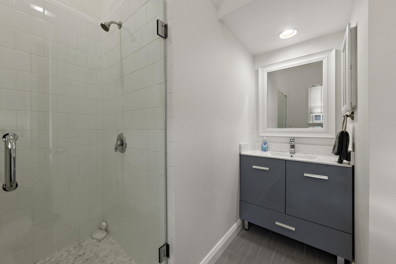 83 W California Avenue, Brant Beach