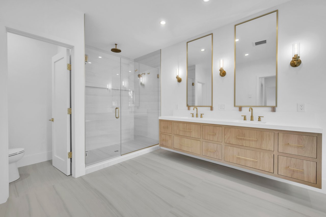 133 East Ave, Unit B 