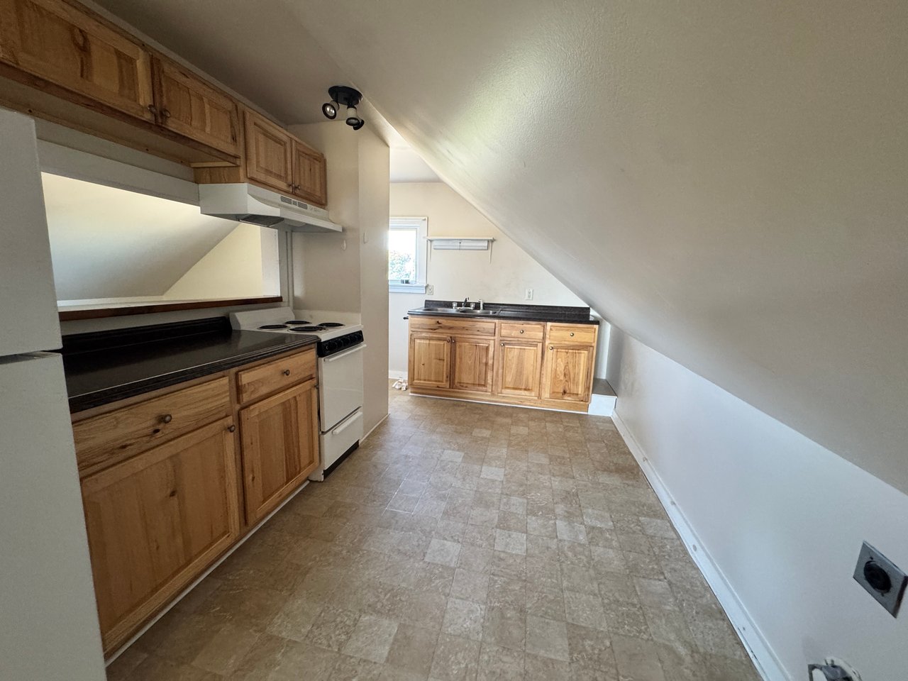 15 Pleasant St #6 Rockland