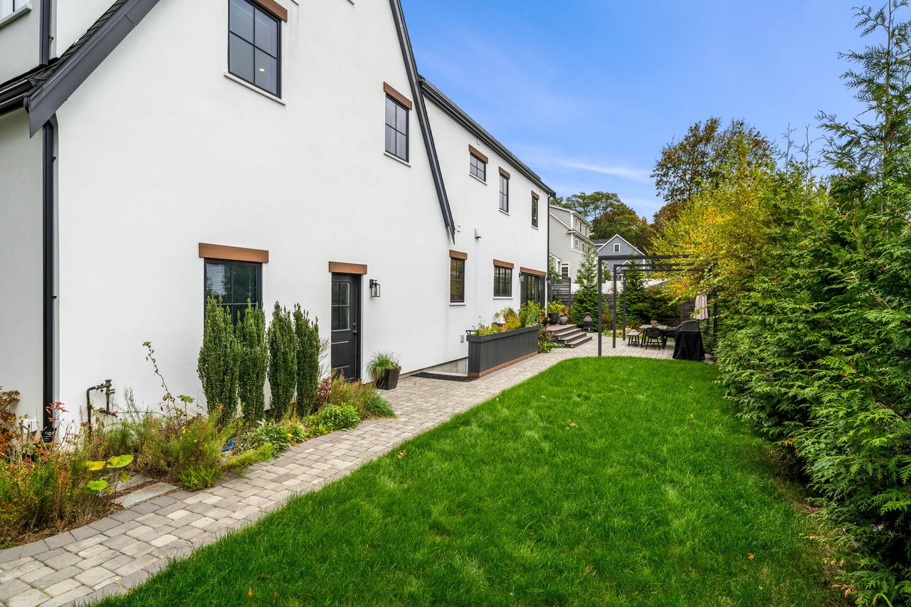 Modern Farmhouse Retreat