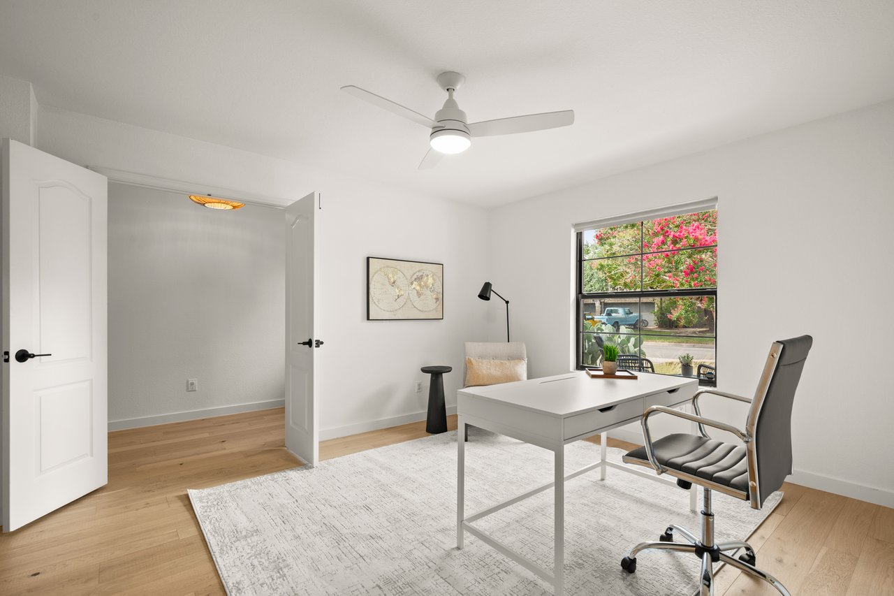 5604 TRELAWNEY Ln, Austin, Texas 78739