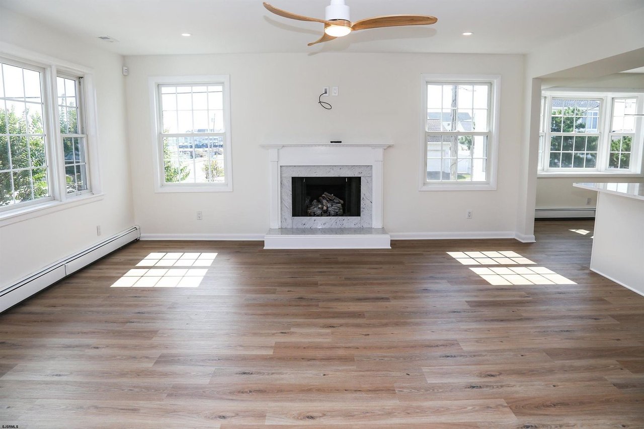 1107 Jenkins Pkwy