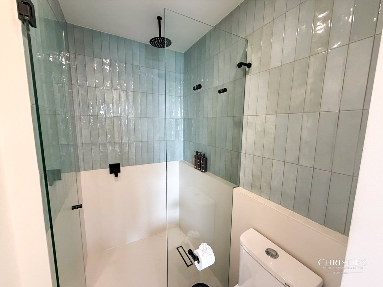 Mono Luxe Unit #17 — Three-Bedroom Residence