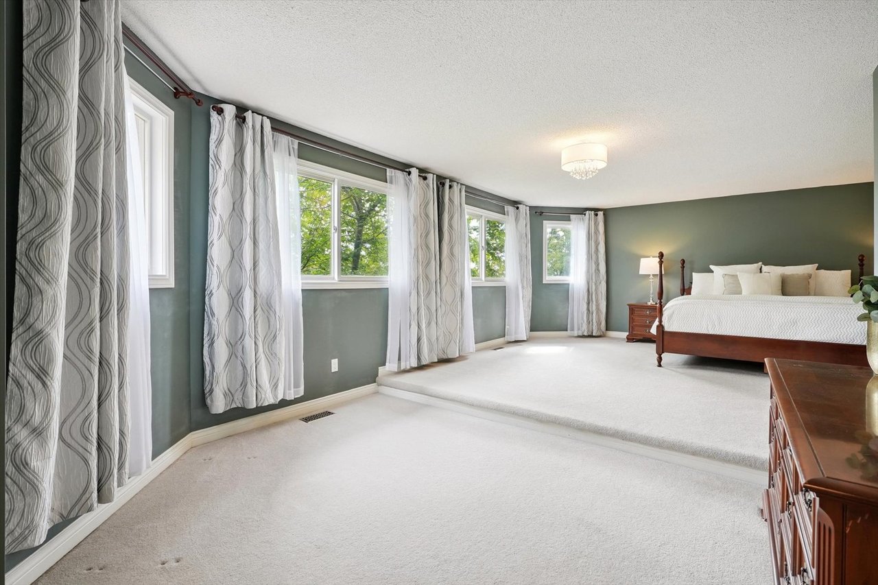 Executive Living in the Heart of Tyandaga