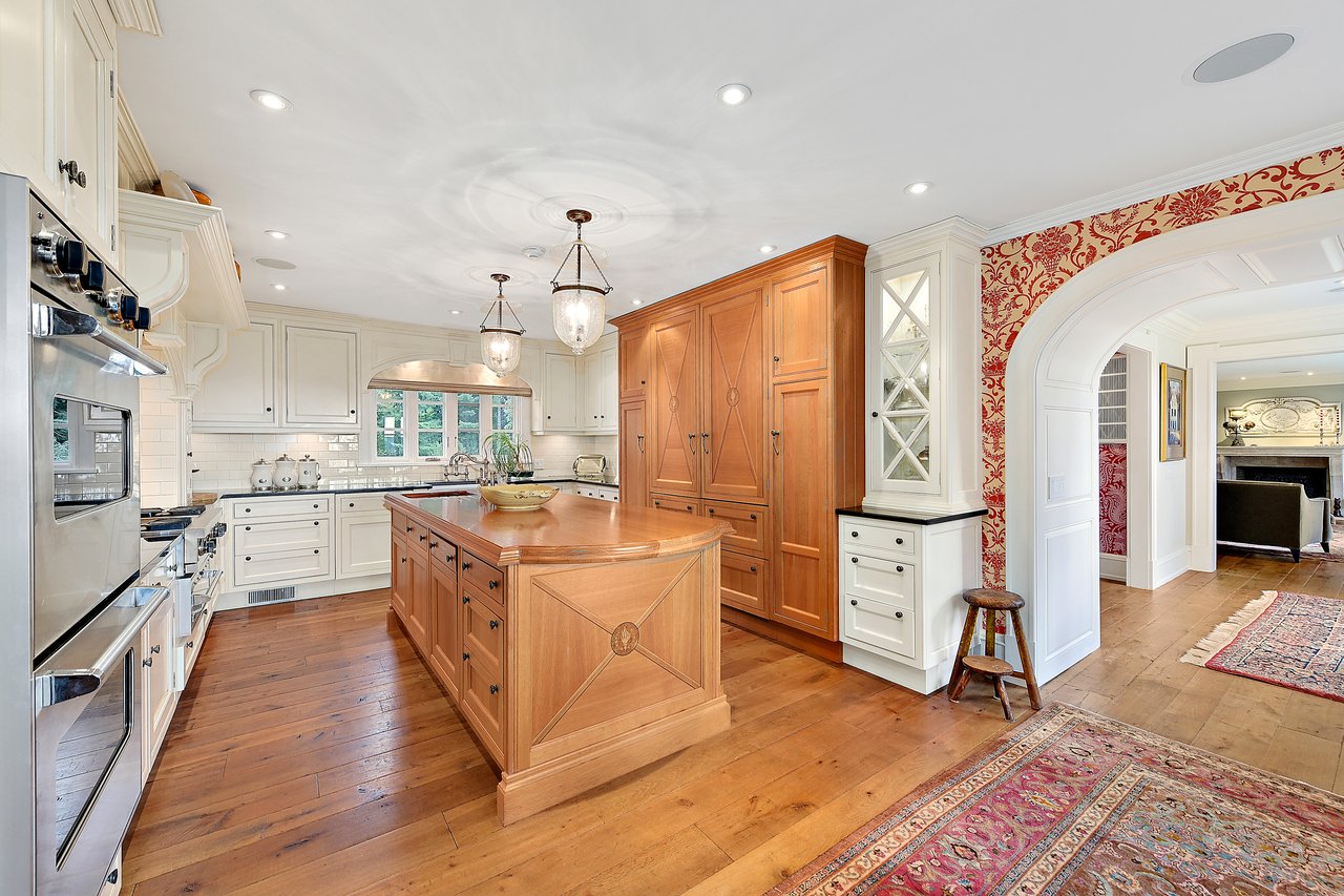 16 Whippoorwill Road