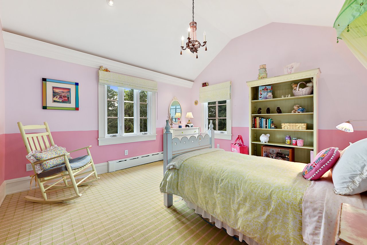 16 Whippoorwill Road